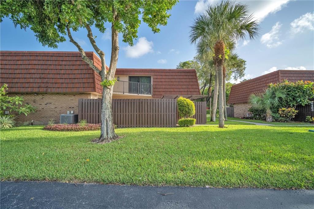 VILLAGE AT BOCA RIO PH 1 - Residential