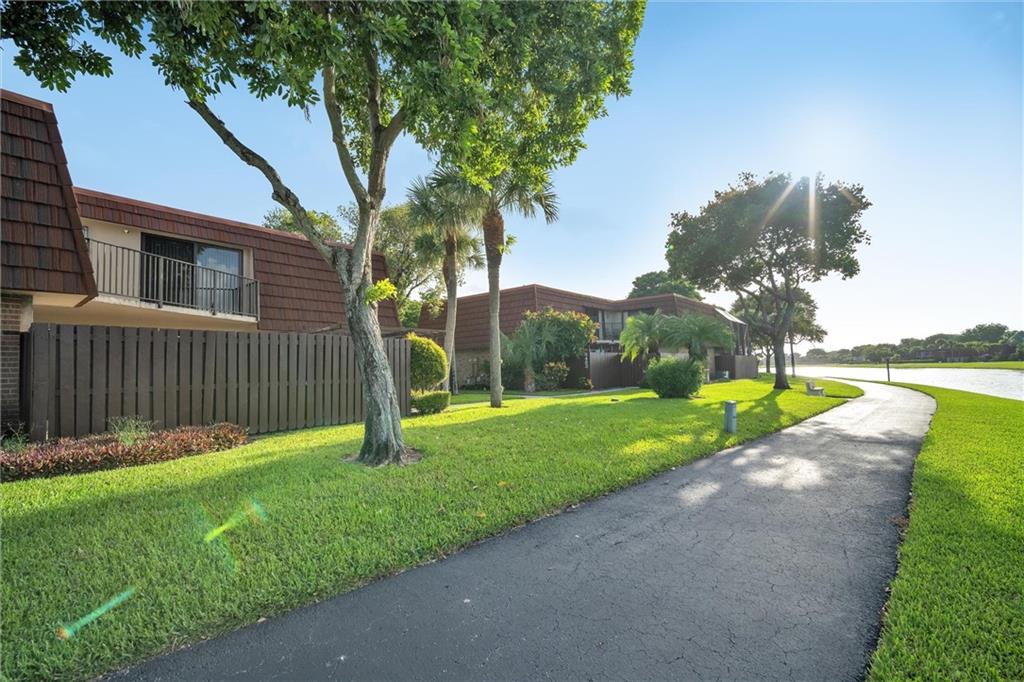 VILLAGE AT BOCA RIO PH 1 - Residential