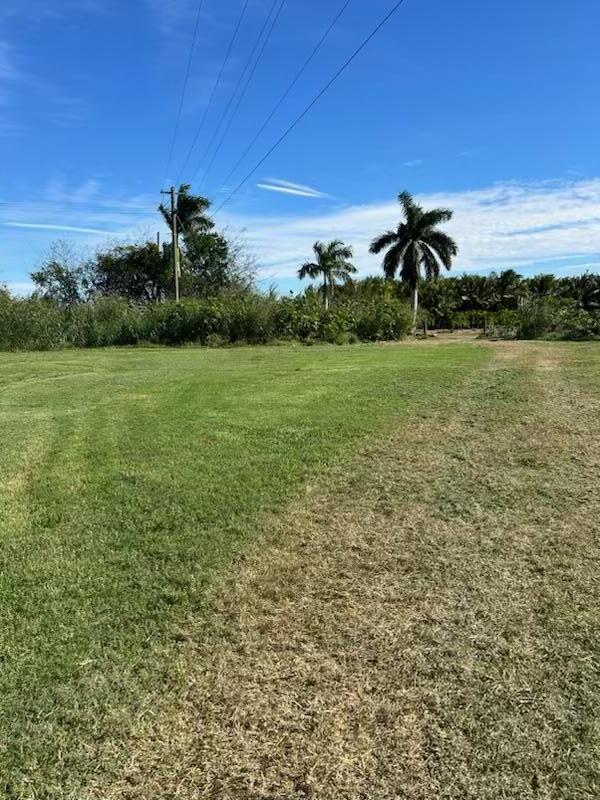Calling all farmers and arborists! Discover the potential of this parcel of fertile agricultural land nestled in the heart of Pahokee, Florida - a thriving agricultural community. Embrace the opportunity to cultivate your vision on this expansive canvas, perfect for farming, orchards, and more. Key Features:Size: 4.78 acres of flat, arable landZoning: Agricultural Accessibility: Convenient access to main roads for easy transportationSurroundings: Surrounded by picturesque landscapes, nearby homes and nature. This may just be the property you've been looking for to begin your new career (or add to it). Land has been cleared and is ready for you to begin. Seller has had a well put in to aid in watering your new plants or trees. This property won't last! Call Today