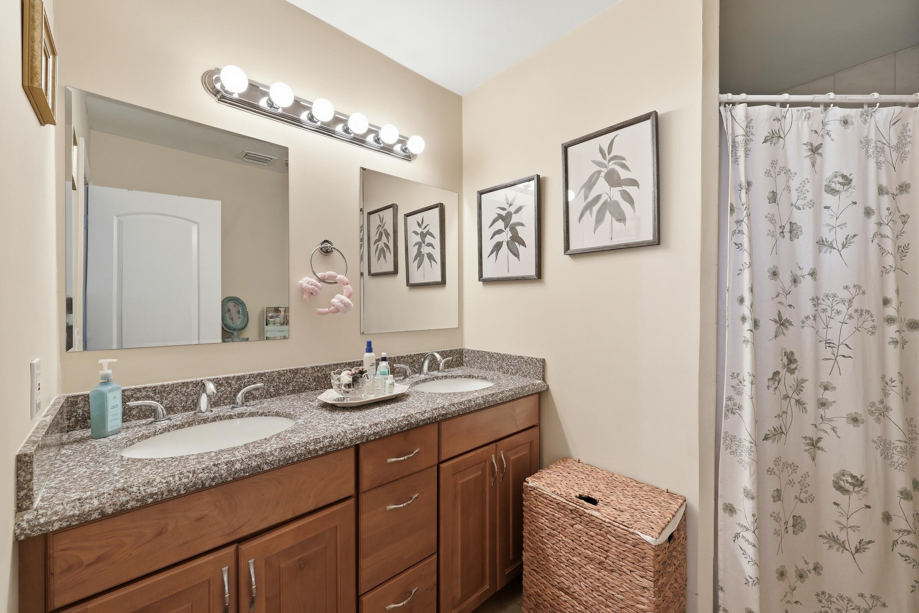 BRENTWOOD - Residential