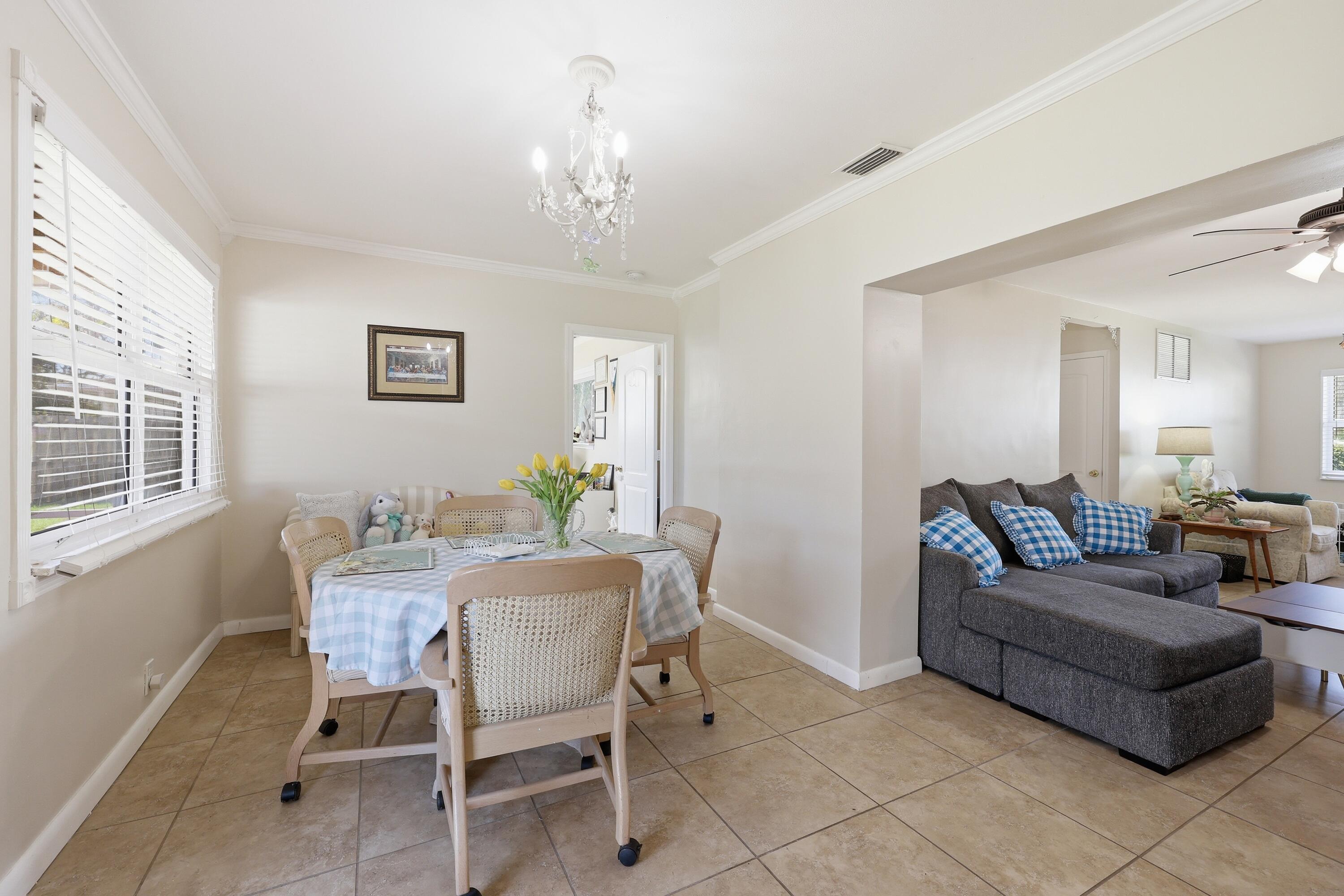 BRENTWOOD - Residential