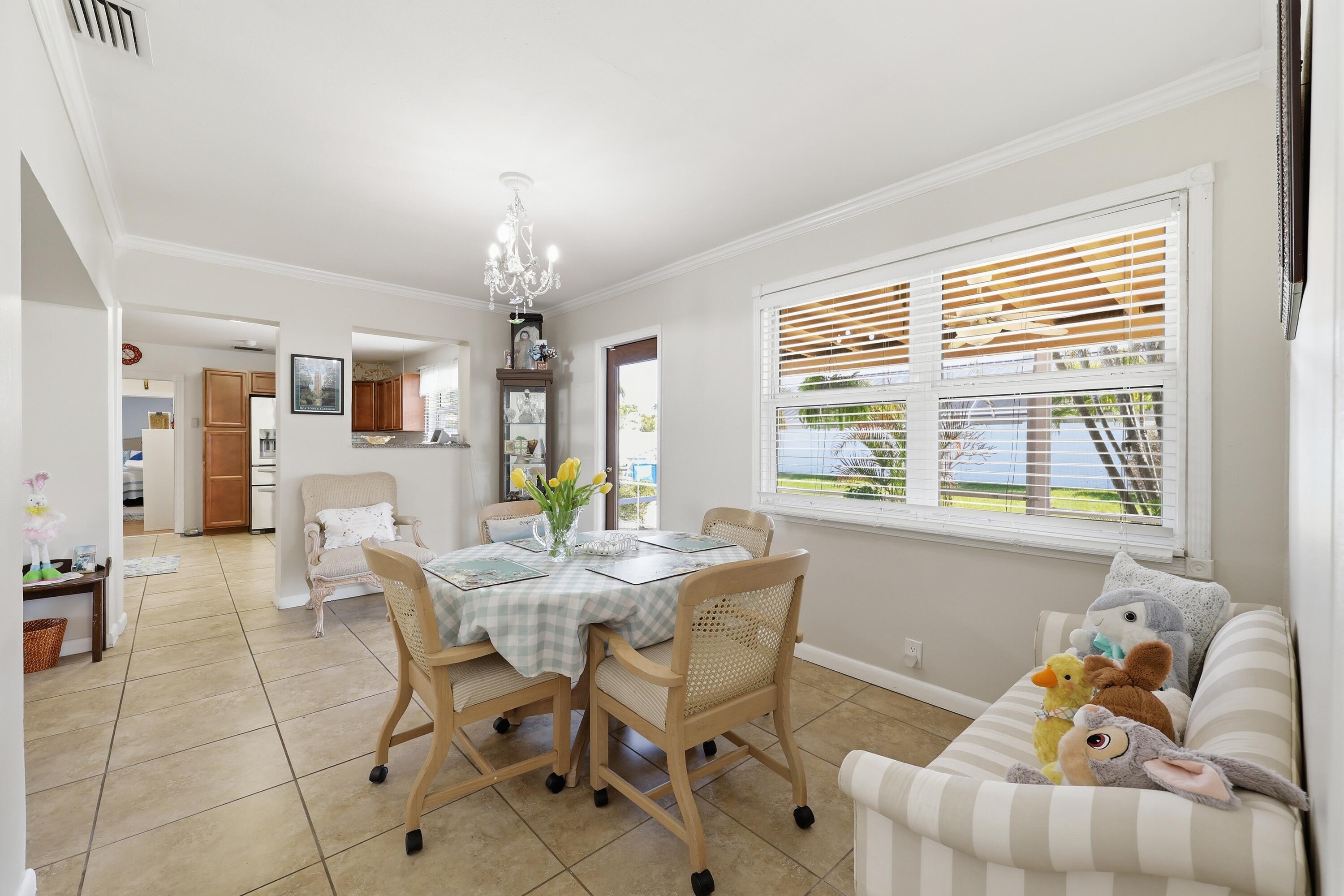 BRENTWOOD - Residential