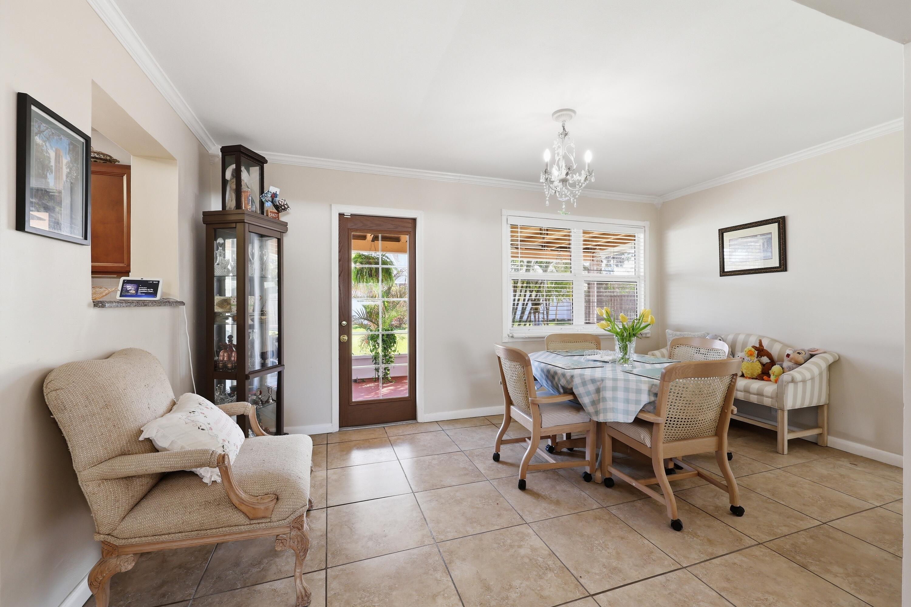 BRENTWOOD - Residential