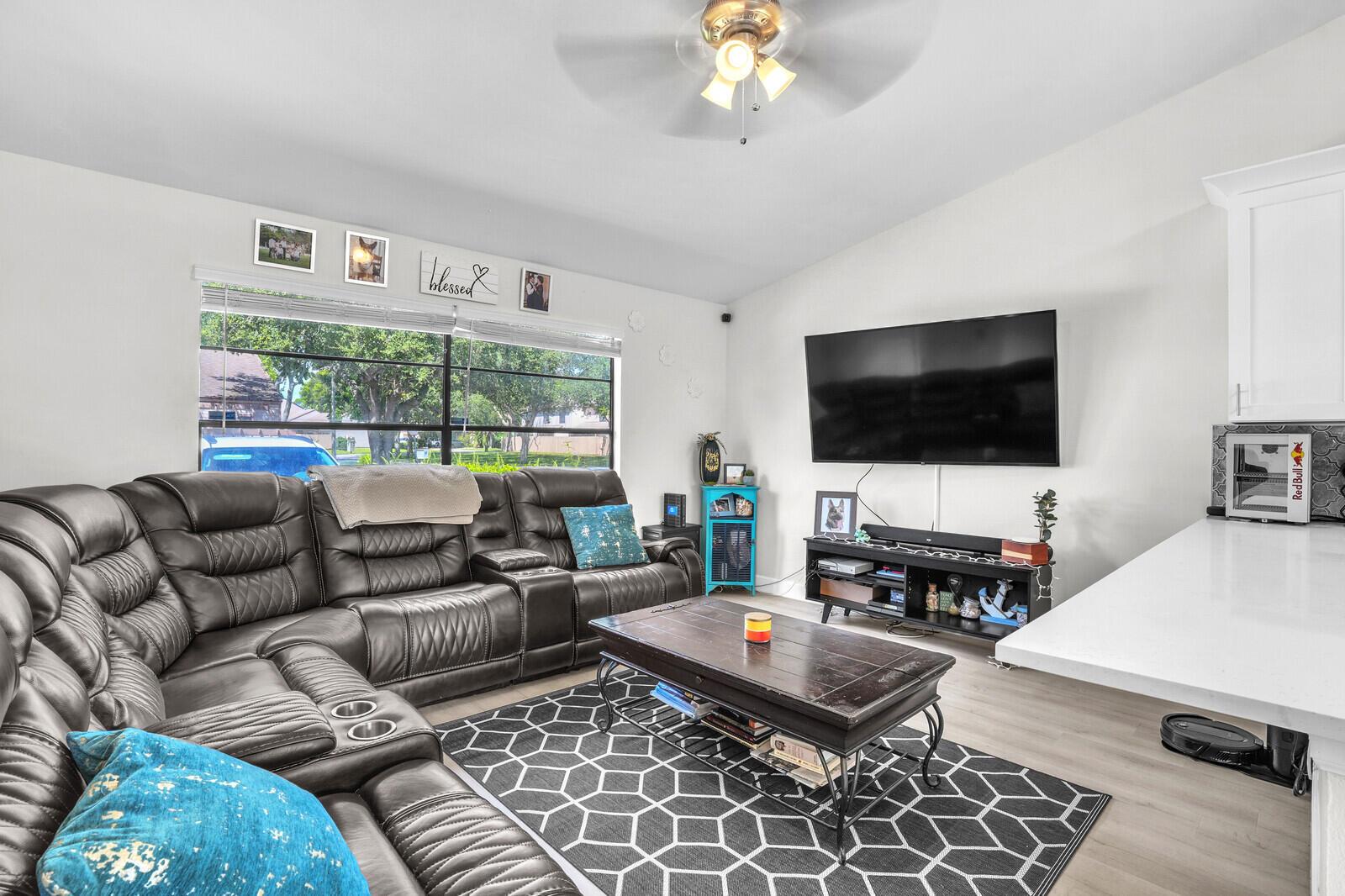 JUPITER VILLAGE TOWNHOMES - Residential