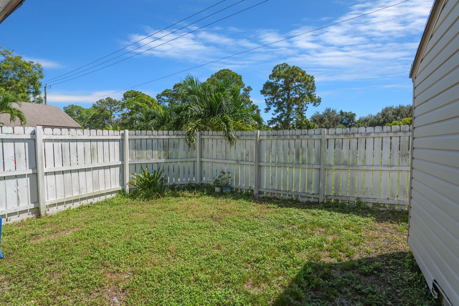 JUPITER VILLAGE TOWNHOMES - Residential