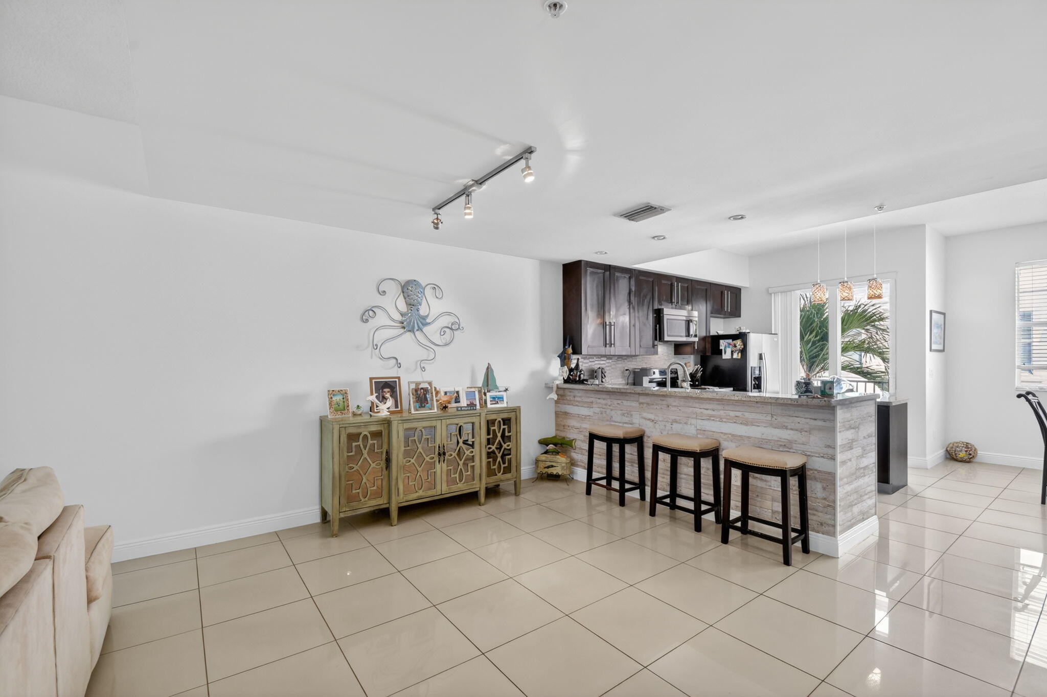 PENINSULA ON THE INTRACOASTAL CONDO - Residential