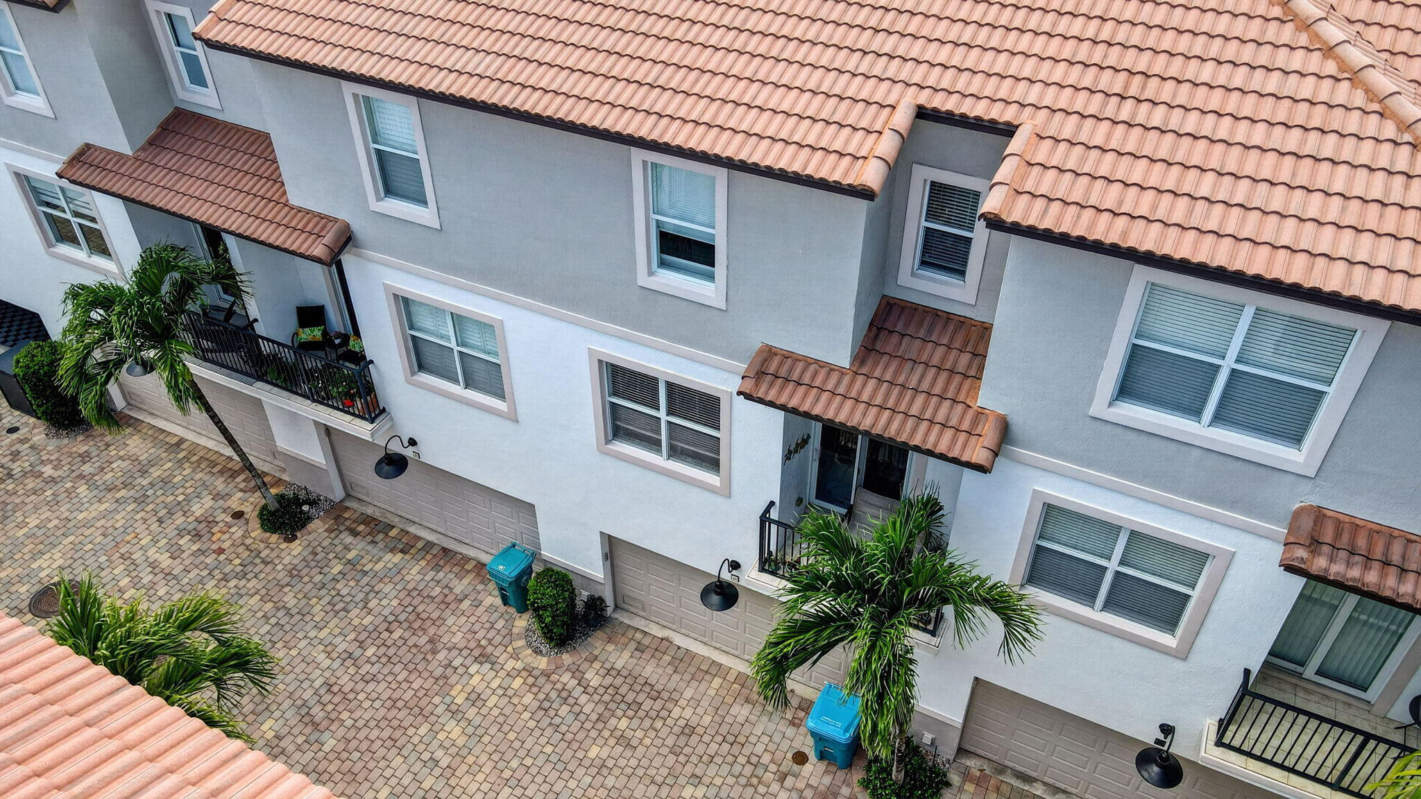 PENINSULA ON THE INTRACOASTAL CONDO - Residential