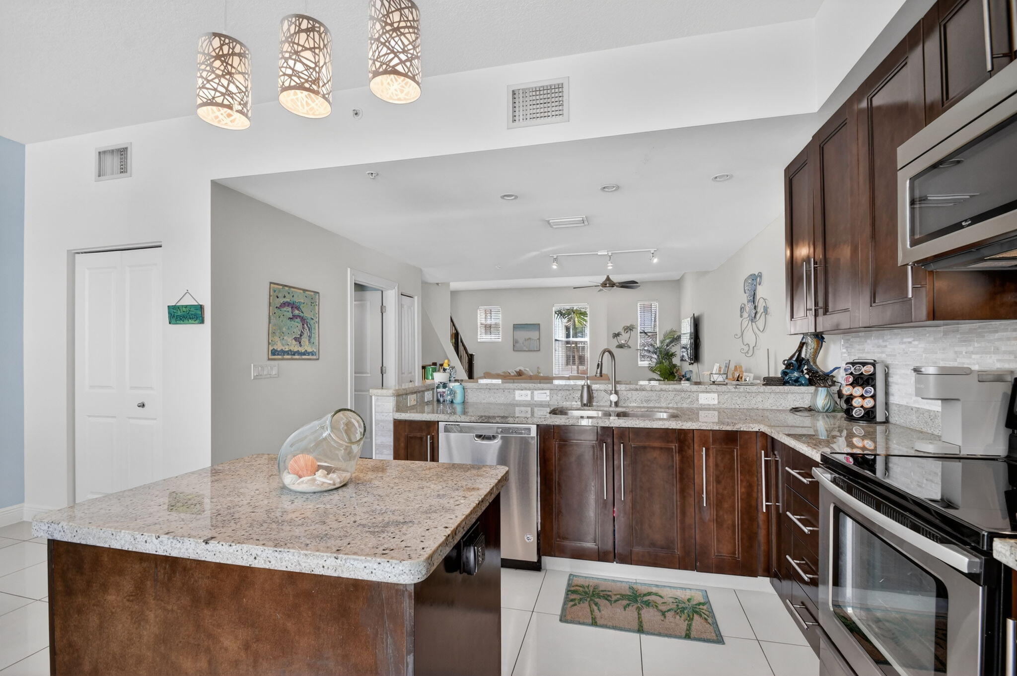 PENINSULA ON THE INTRACOASTAL CONDO - Residential