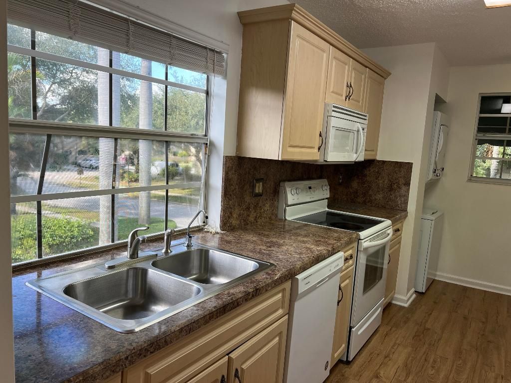 Photo of 6622 Via Regina, Boca Raton, FL 33433 (MLS # R11143188)