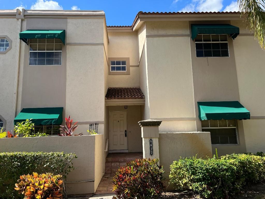 Photo of 6622 Via Regina, Boca Raton, FL 33433 (MLS # R11143188)