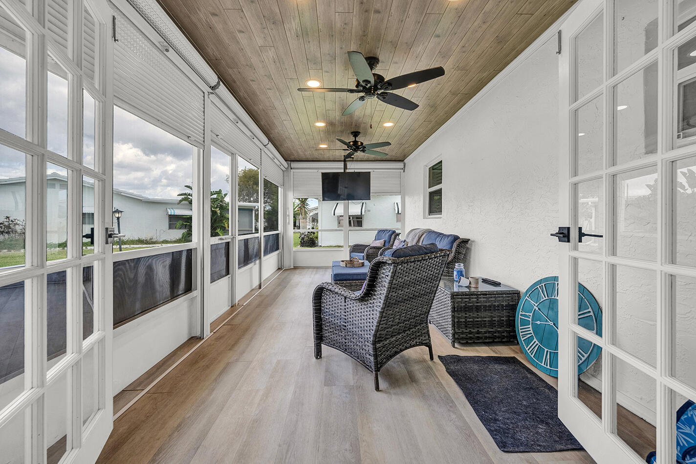 PALM BEACH LEISUREVILLE SEC 10 - Residential