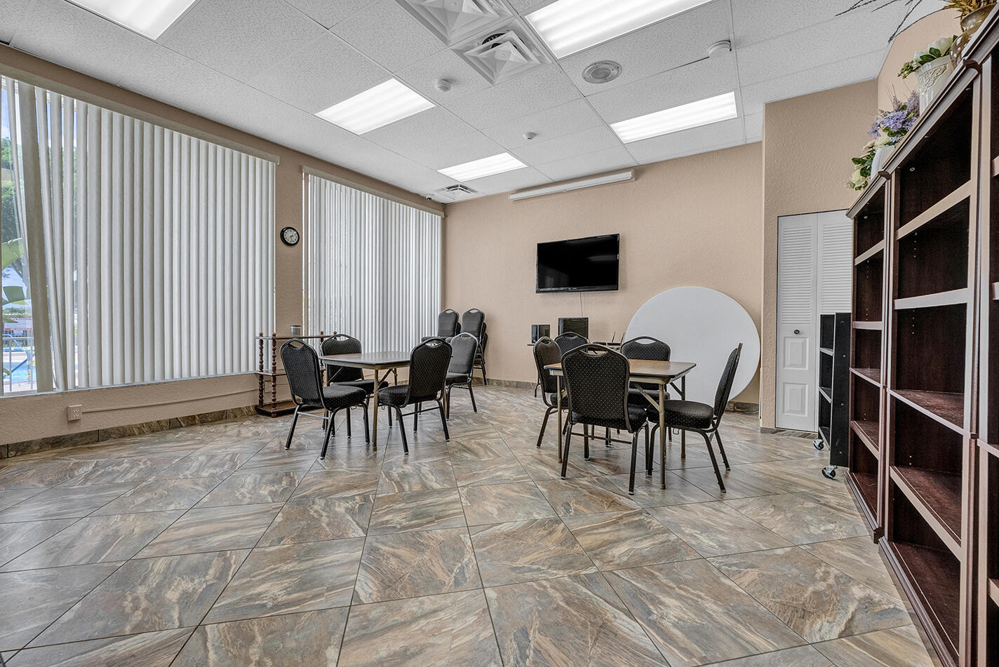 PALM BEACH LEISUREVILLE SEC 10 - Residential