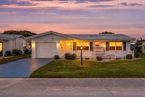 2105 Alfred Drive Boynton Beach FL 33426