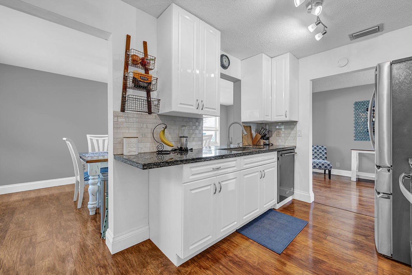 PALM BEACH LEISUREVILLE SEC 10 - Residential