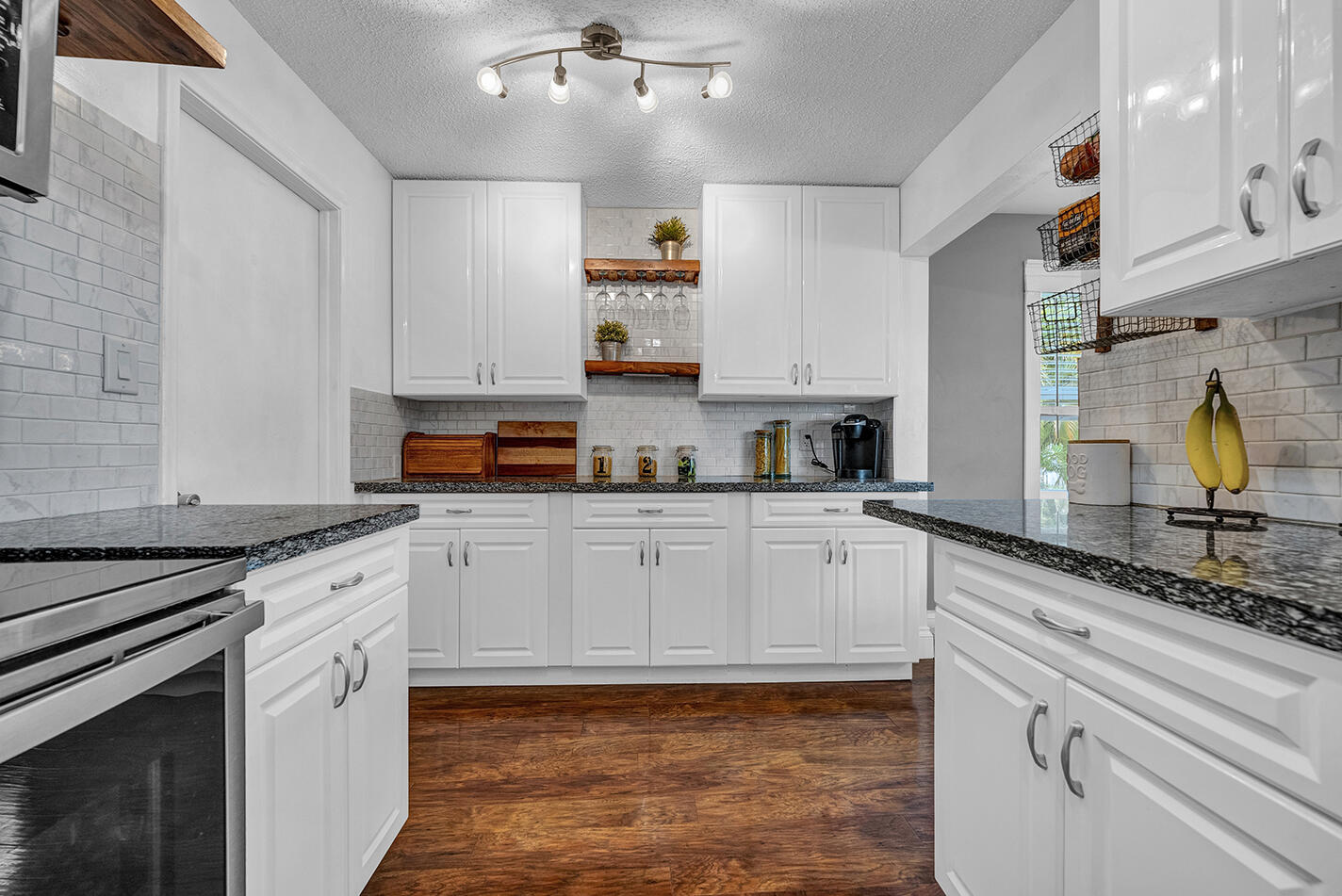 PALM BEACH LEISUREVILLE SEC 10 - Residential