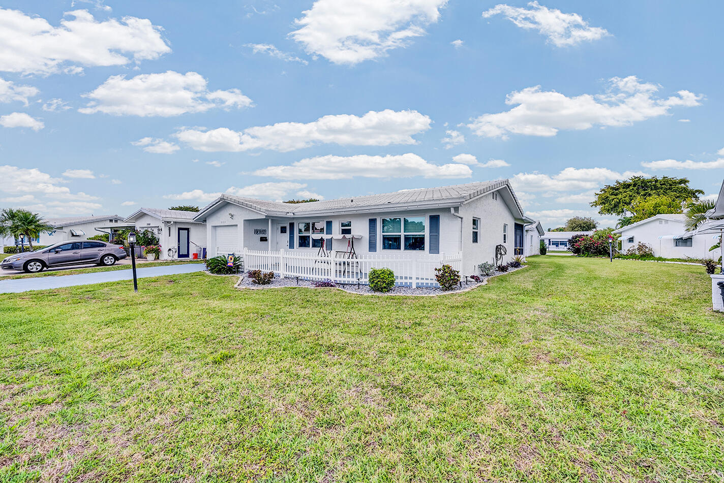 PALM BEACH LEISUREVILLE SEC 10 - Residential