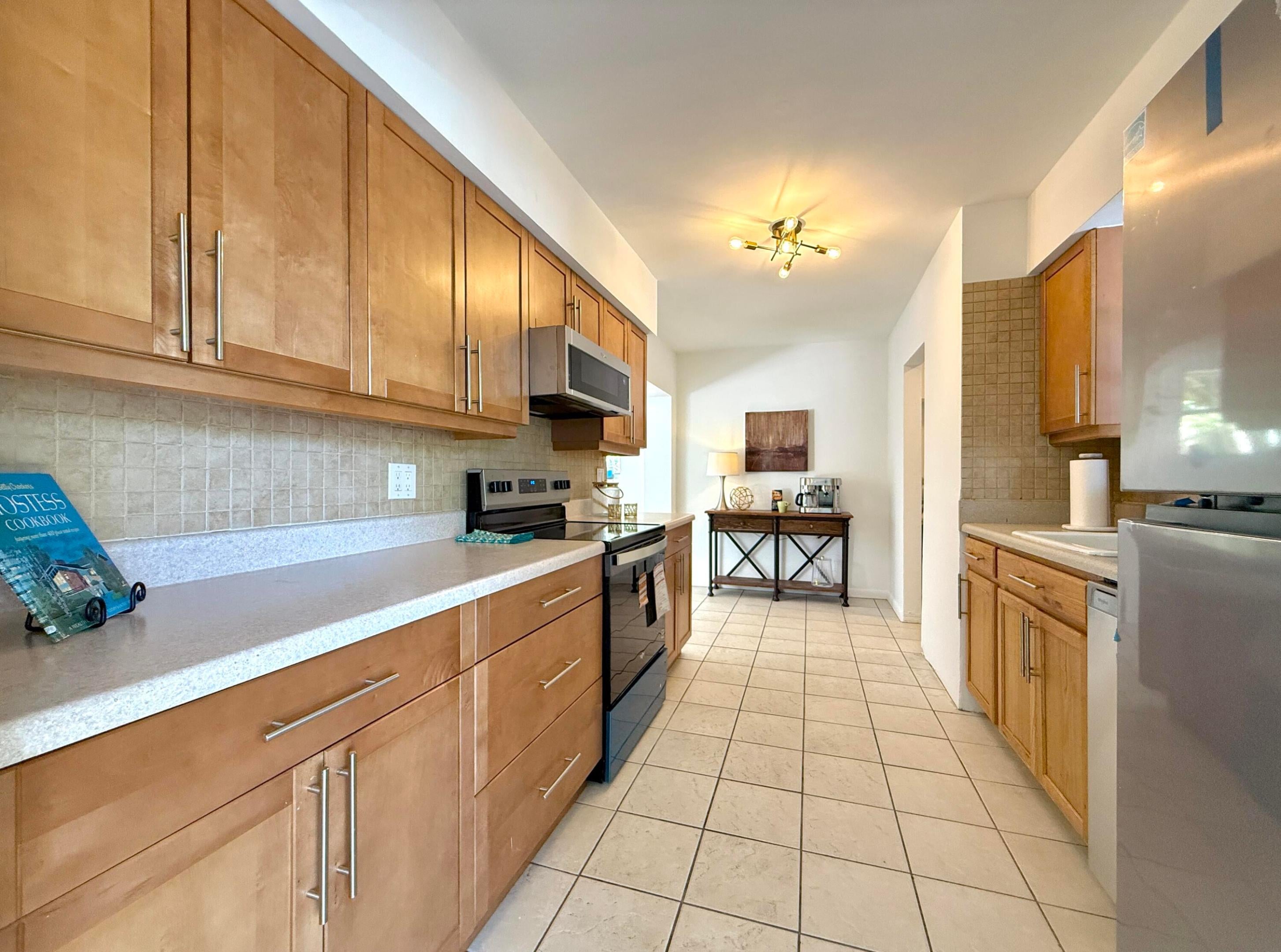 1532 NE 27TH Drive