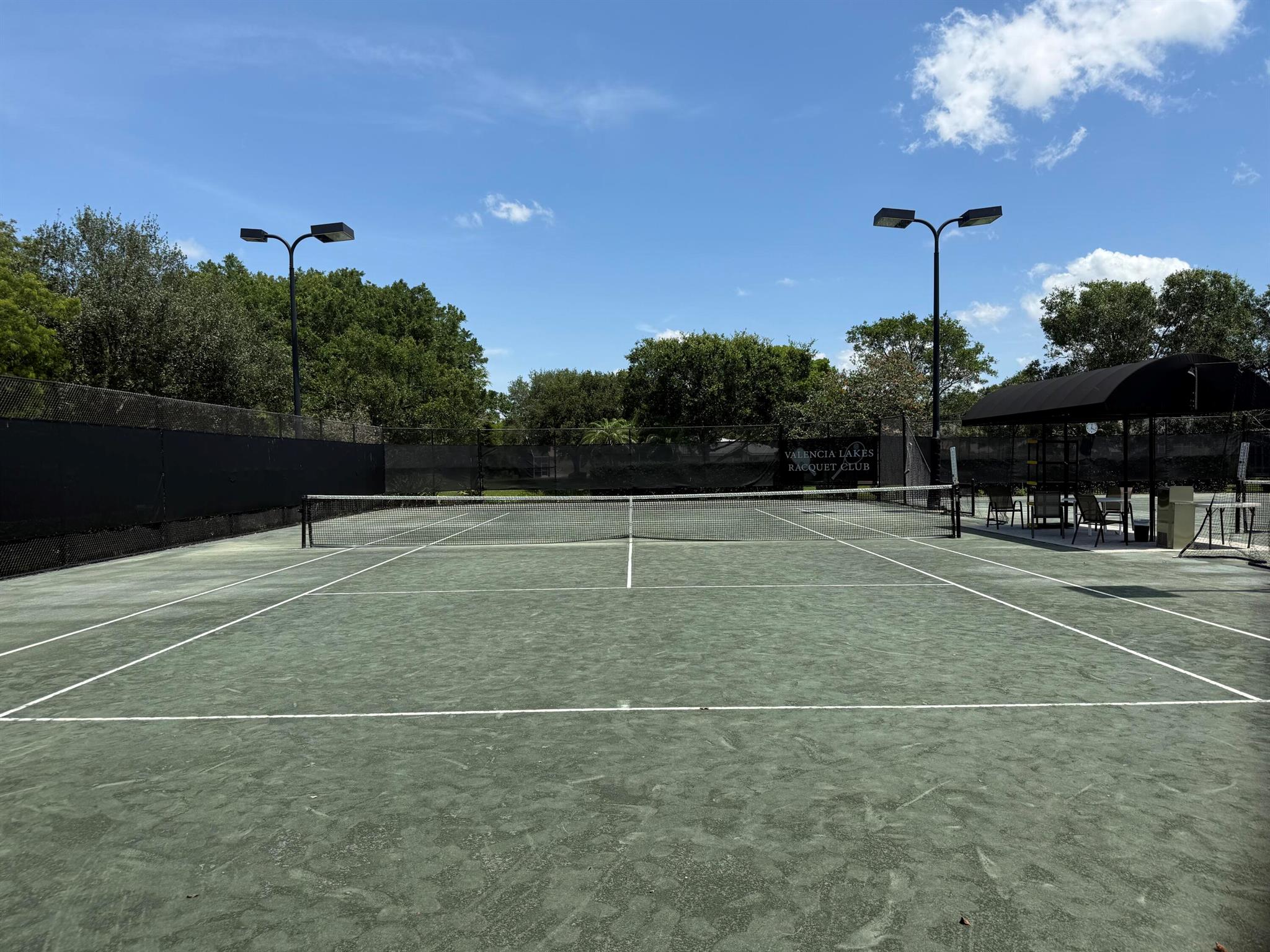 VALENCIA LAKES - Residential