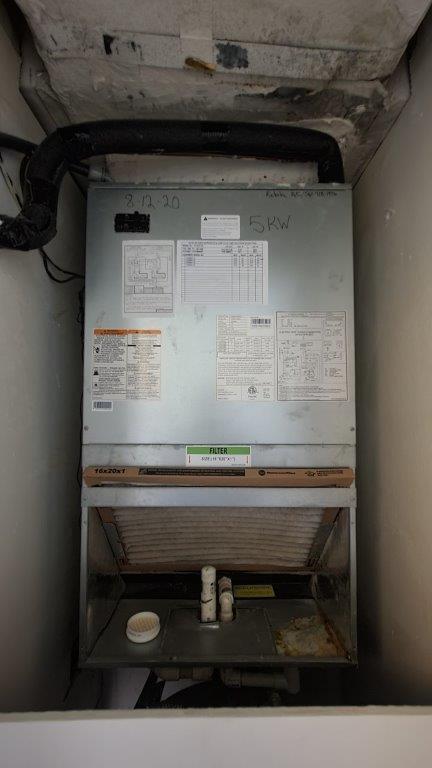 TOWNSITE APTS XV CONDO - Residential Lease