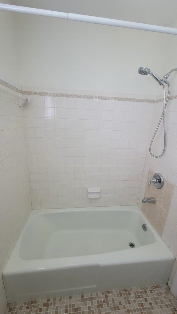 TOWNSITE APTS XV CONDO - Residential Lease