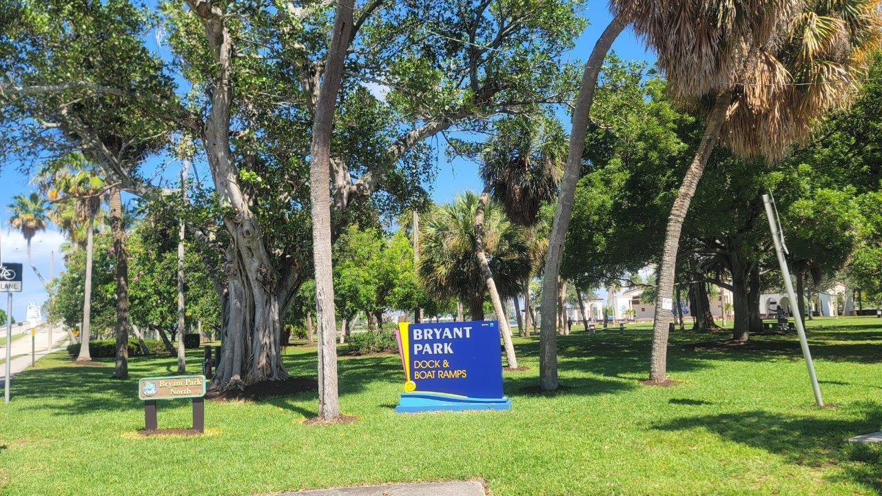 TOWNSITE APTS XV CONDO - Residential Lease