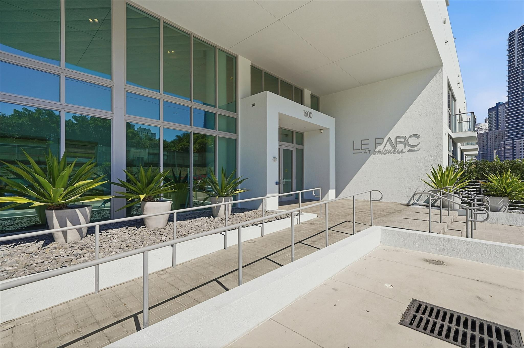 1600 SW 1st Avenue 510