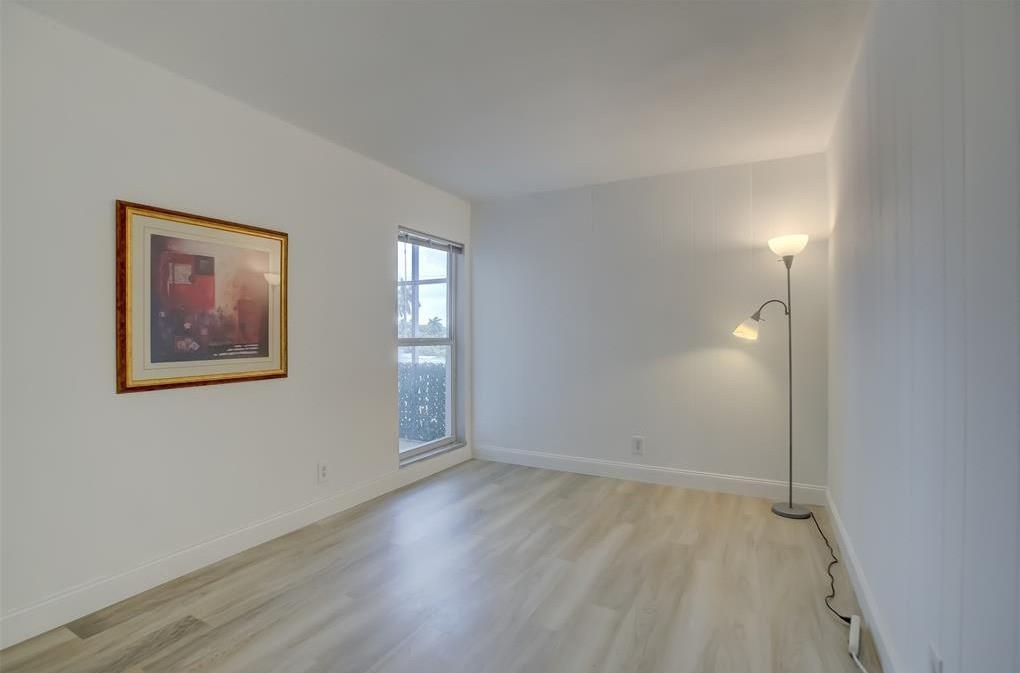 River Shores Condo - Residential Lease