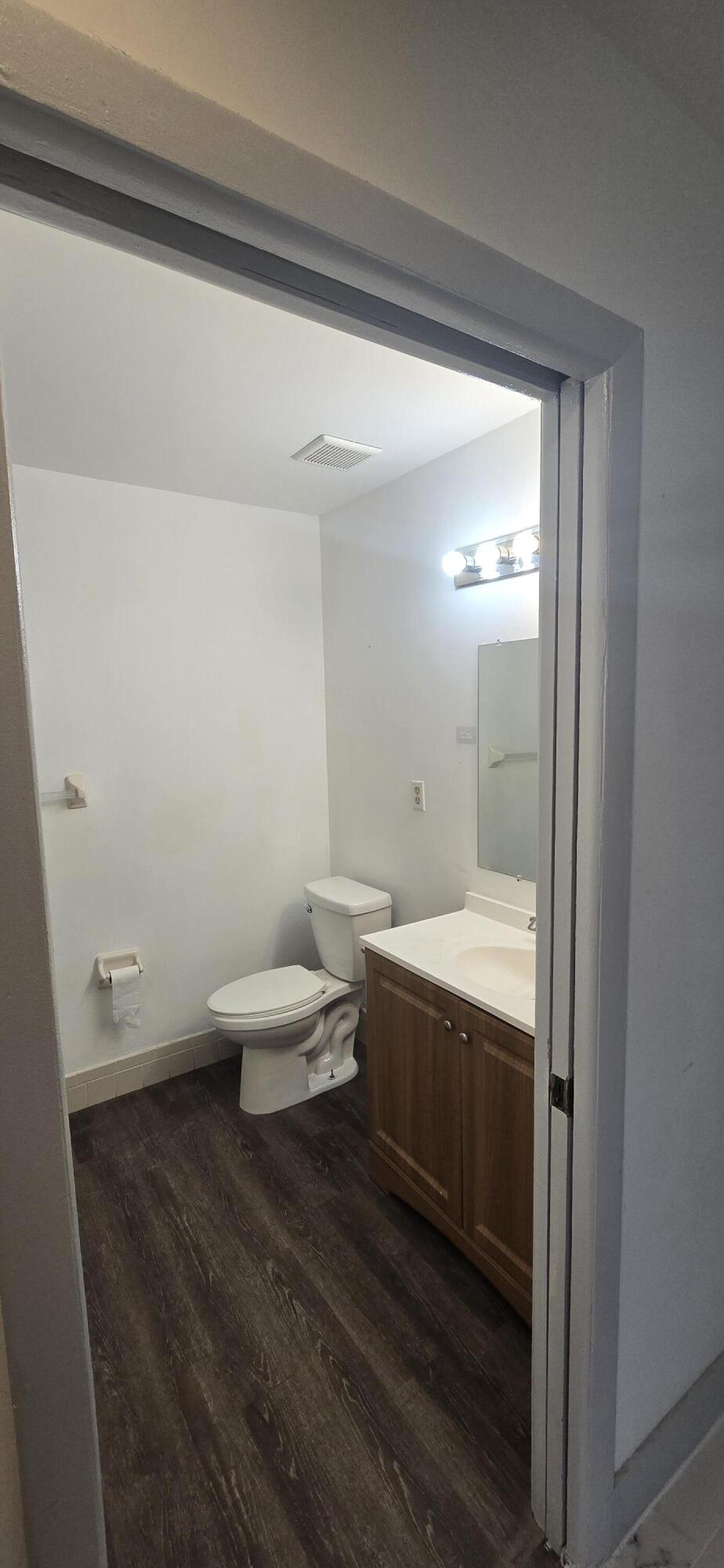 THE LAKES - Residential Lease
