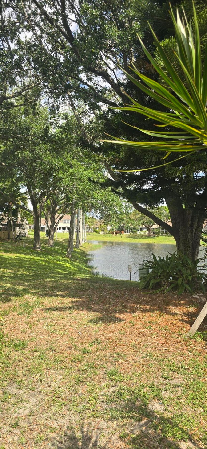 Available ASAP  3bedroom/ 2bath / 1-story