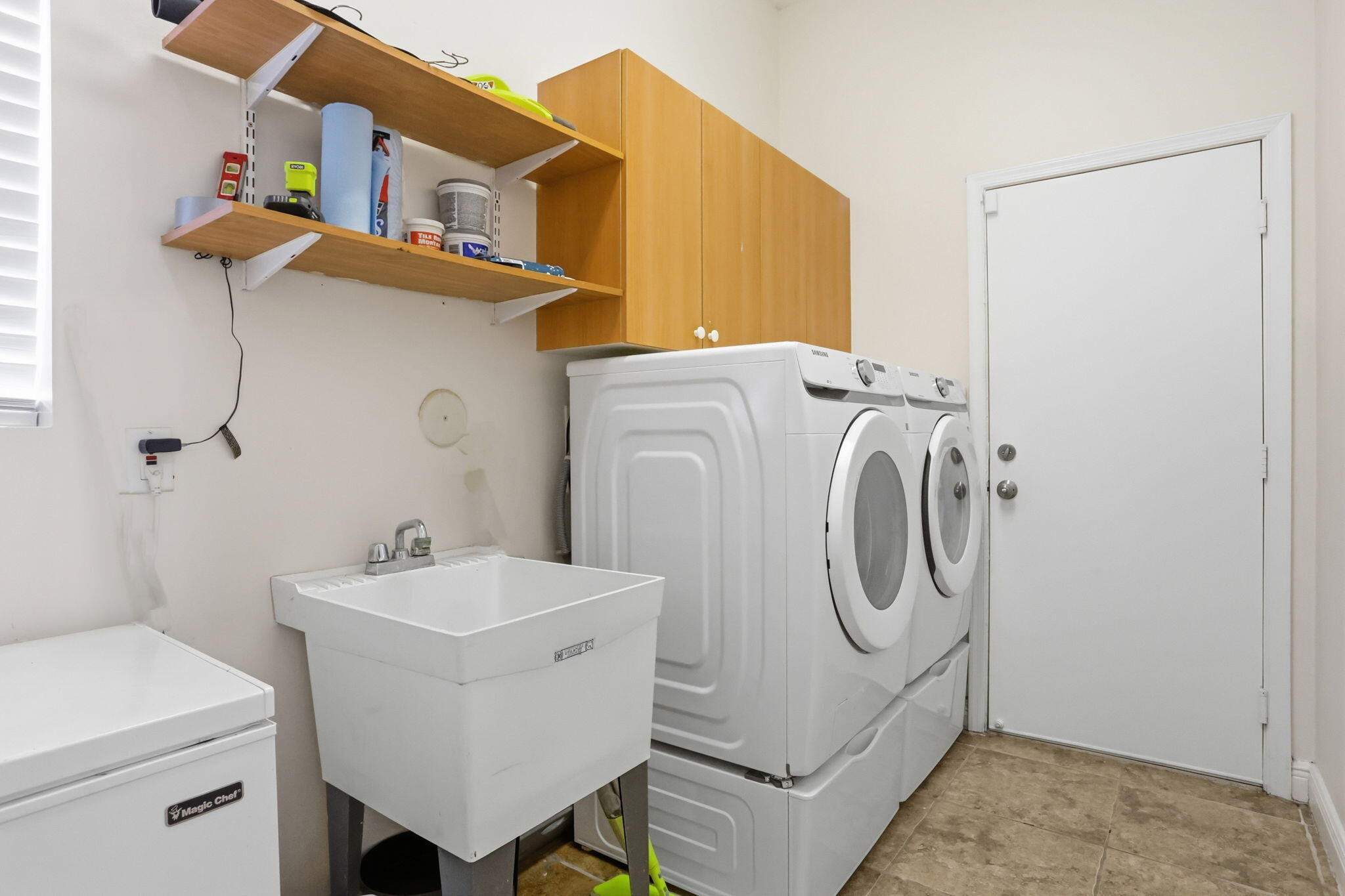 VILLAGES OF WINDSOR 1 - Residential