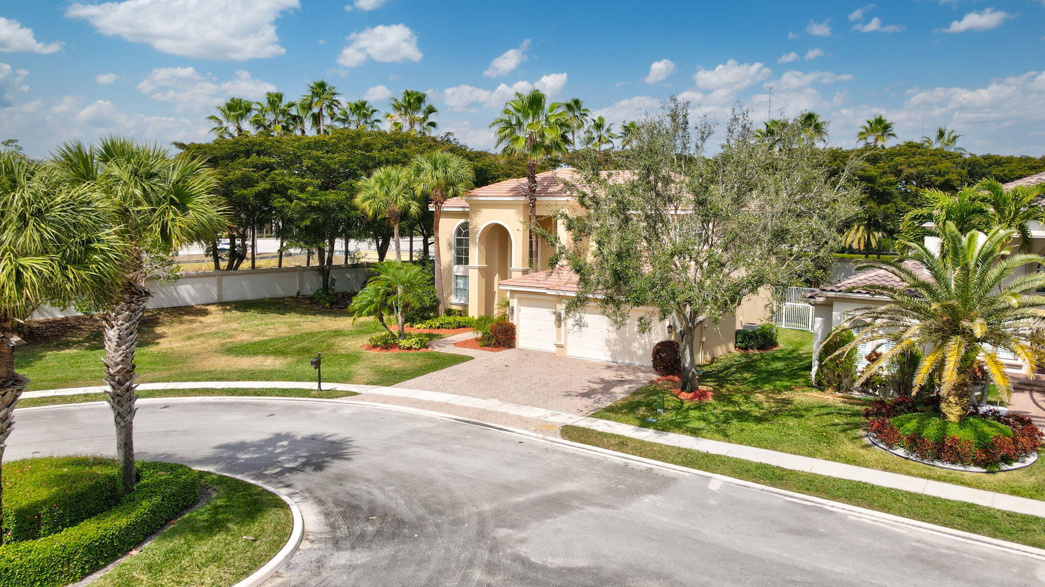 VILLAGES OF WINDSOR 1 - Residential