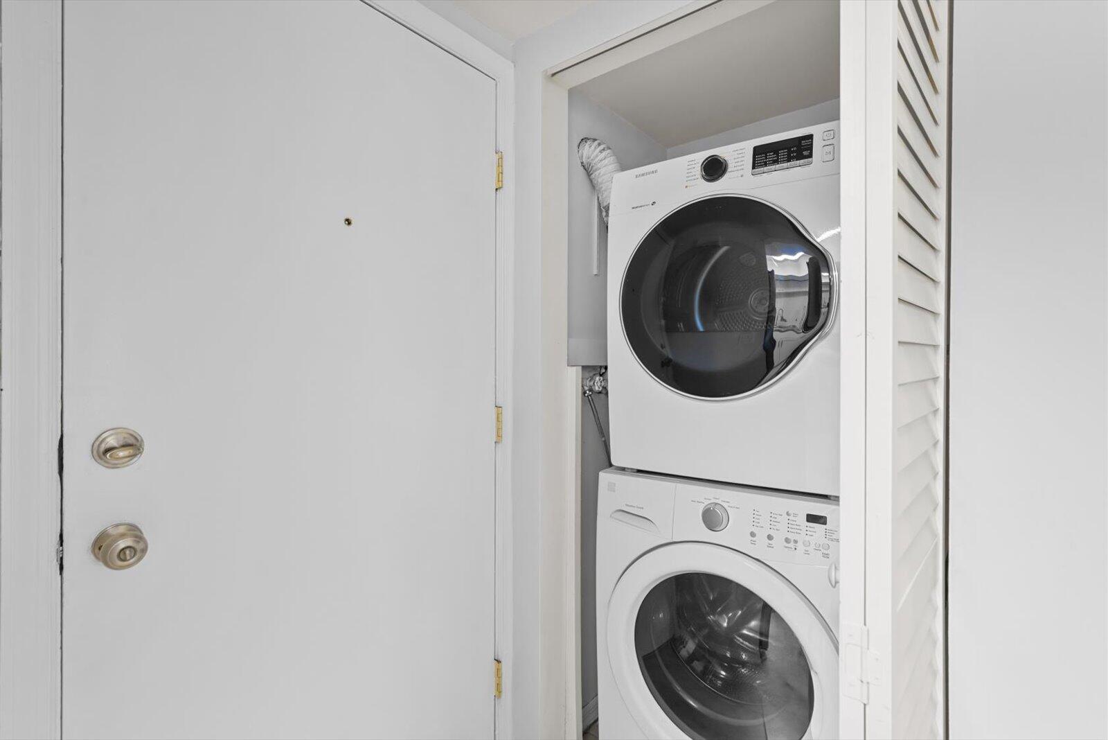 PINETREE VILLAGE - Residential