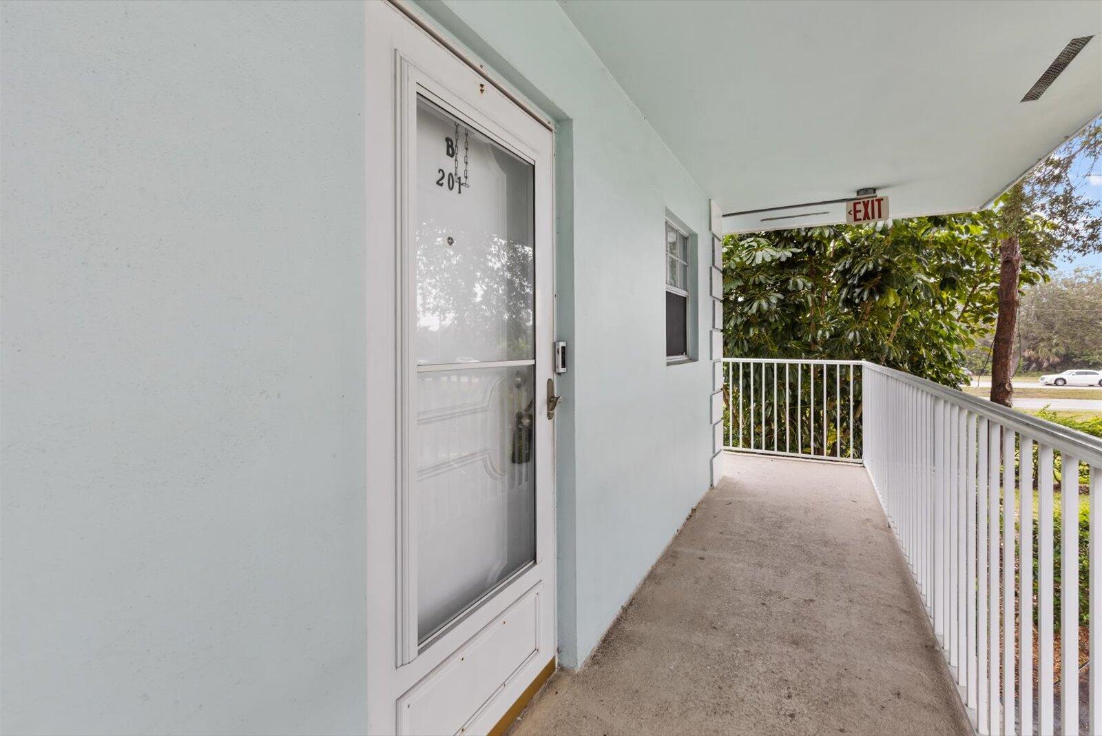 PINETREE VILLAGE - Residential