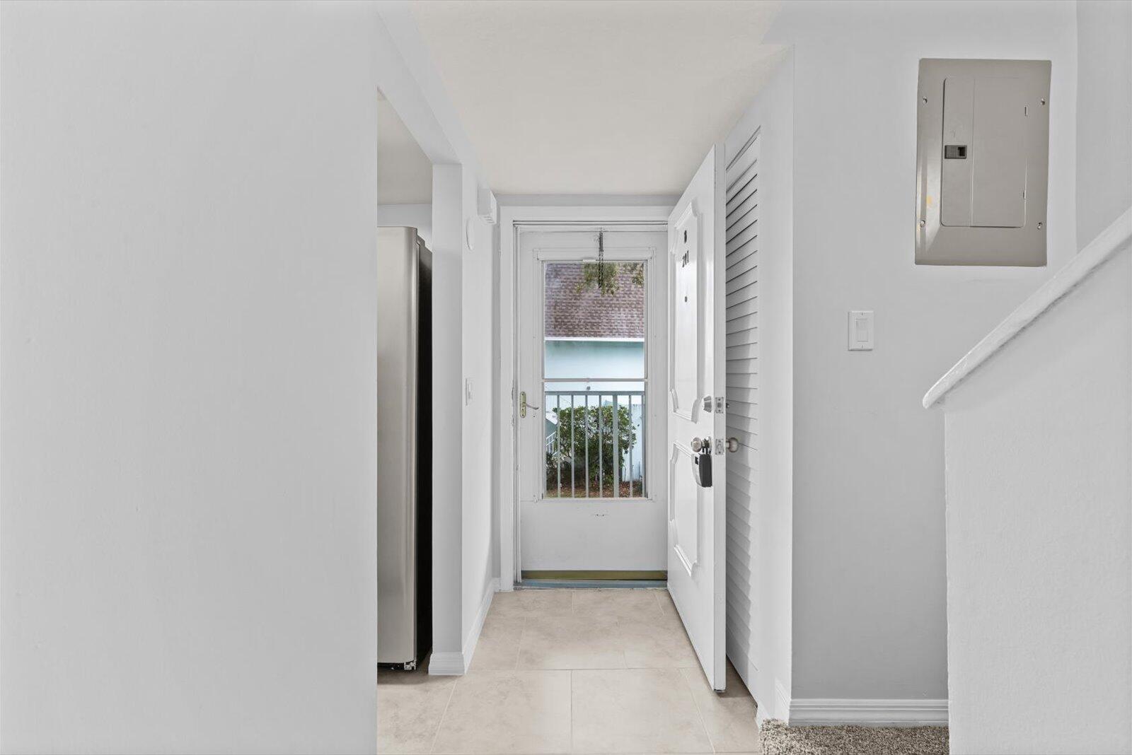 1901 Indian River Boulevard 201