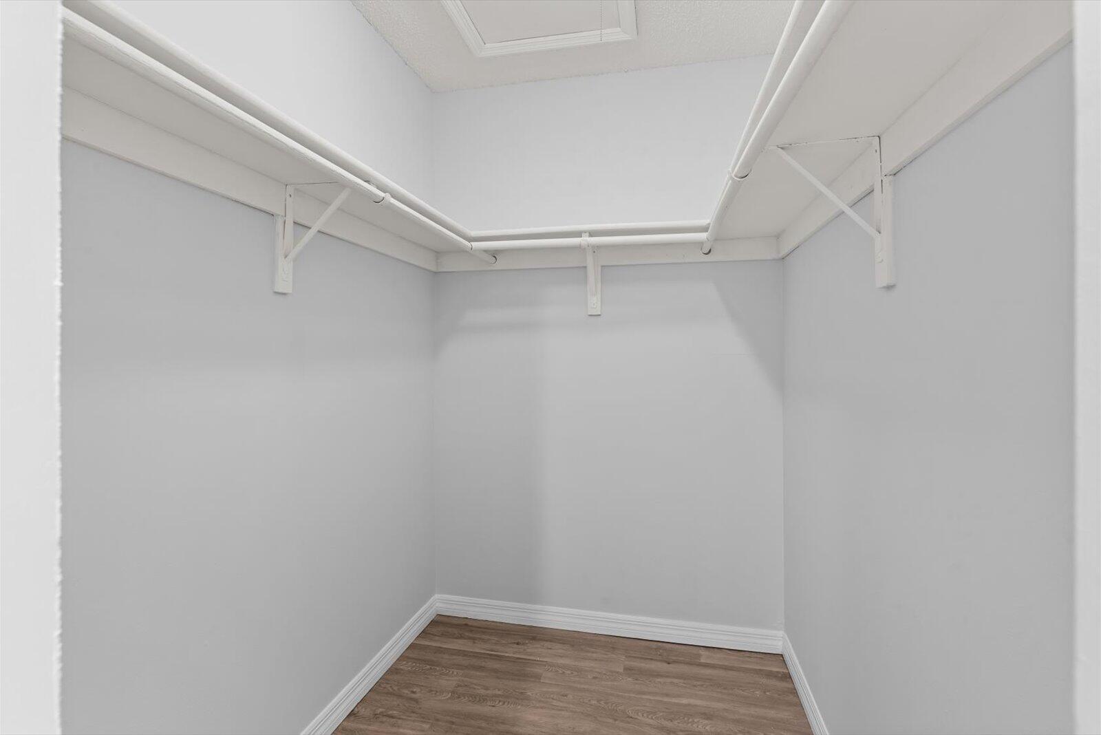 PINETREE VILLAGE - Residential