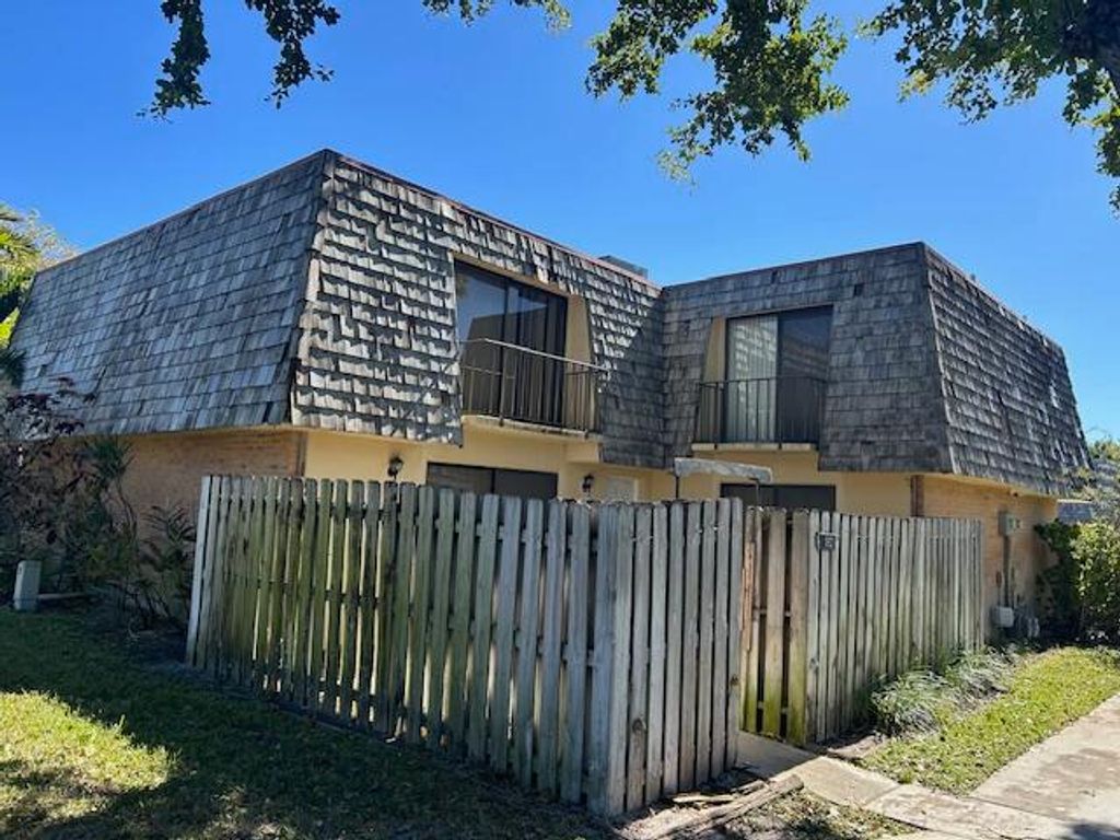 Photo of 192 Lake Arbor Drive #192, Palm Springs, FL 33461 (MLS # R11159995)