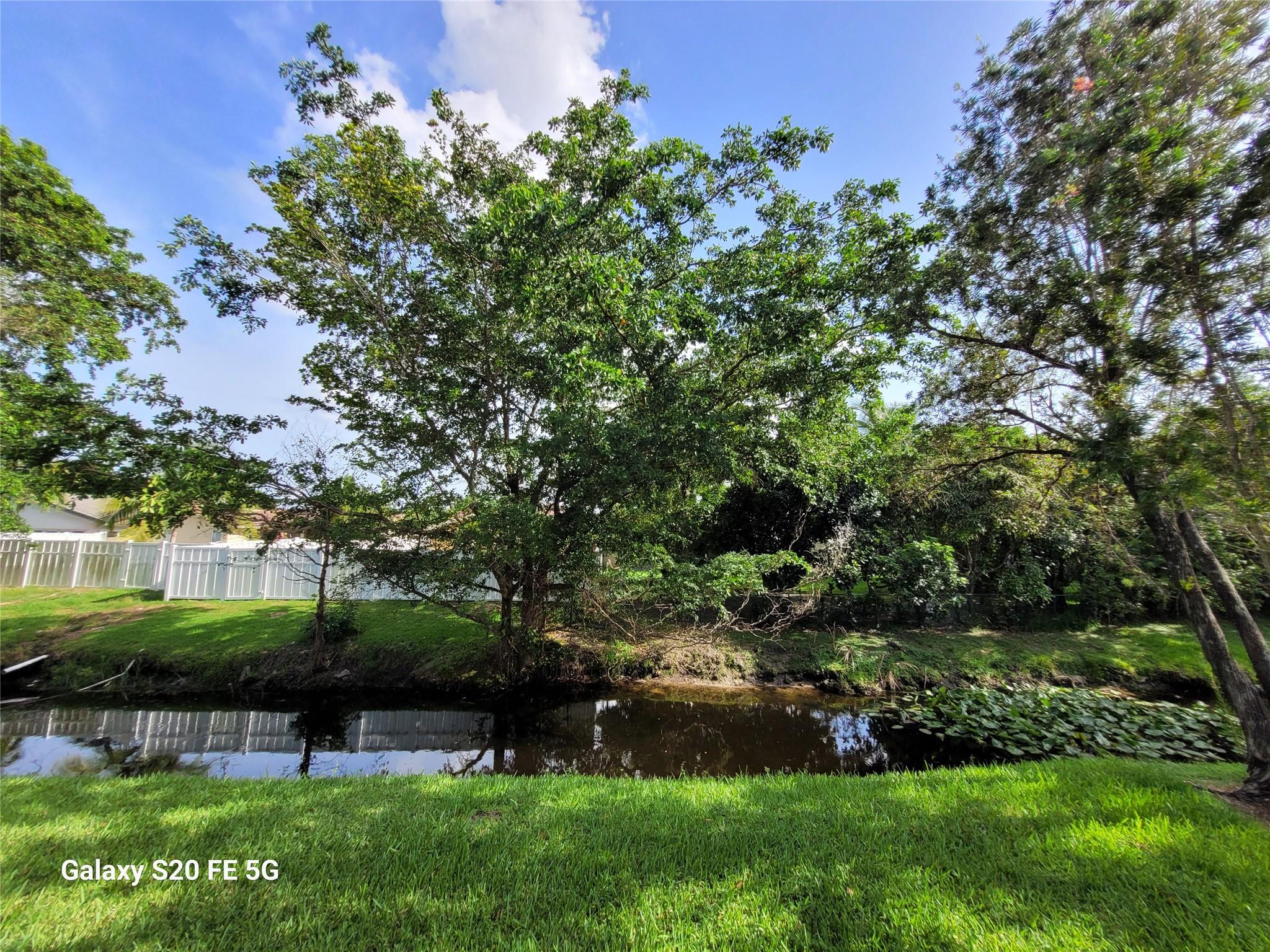 Palm Village Condo - Residential Lease