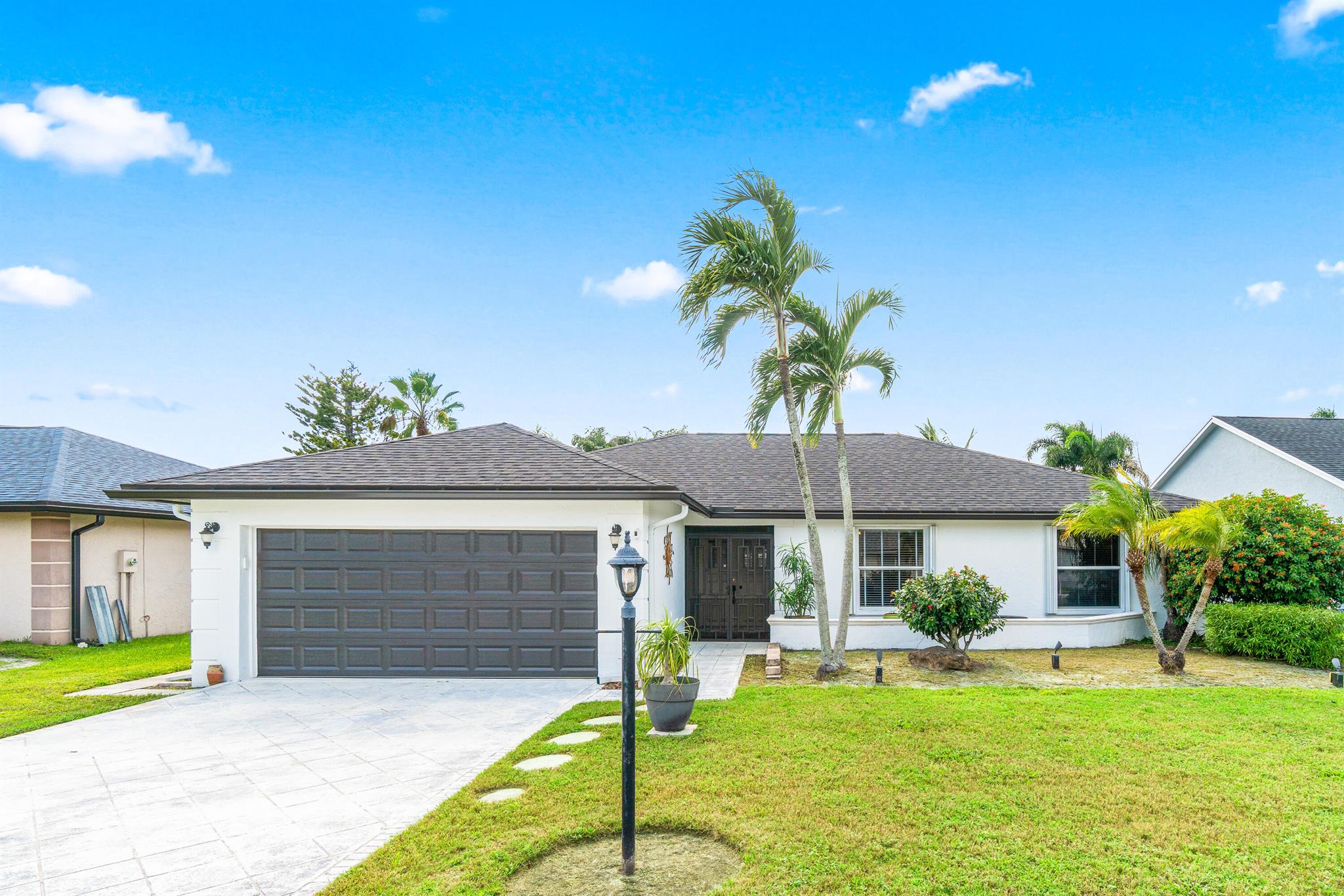 8412 White Egret Way