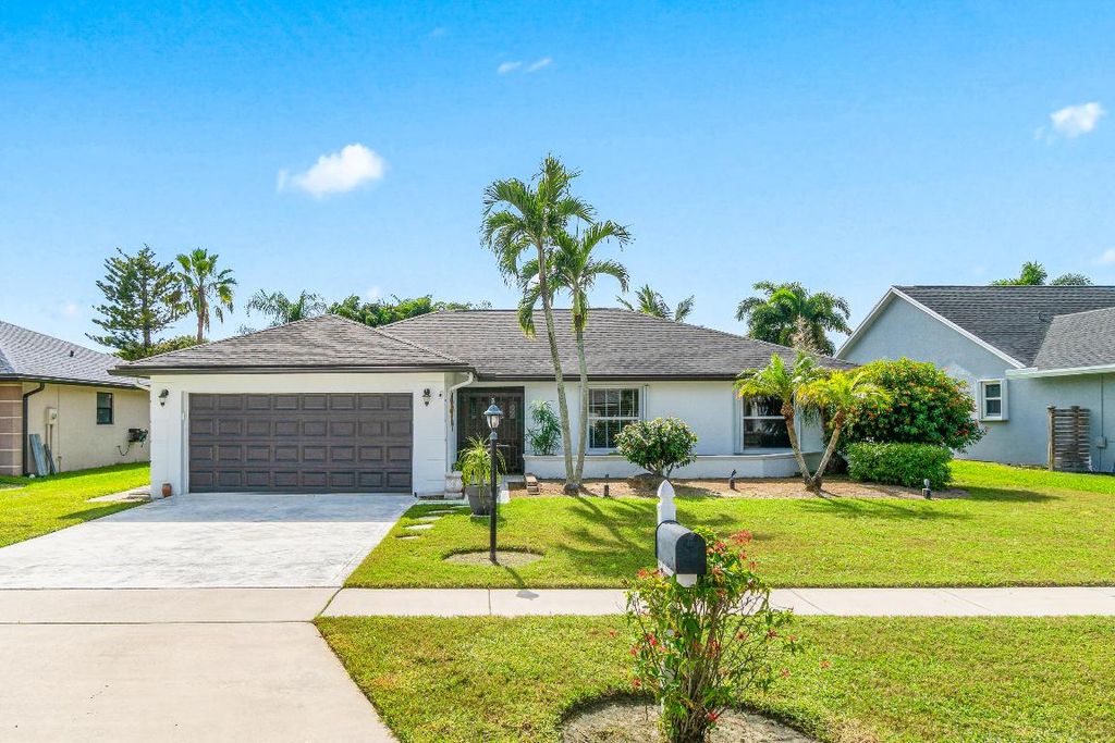 Photo of 8412 White Egret Way, Lake Worth, FL 33467 (MLS # R11133355)