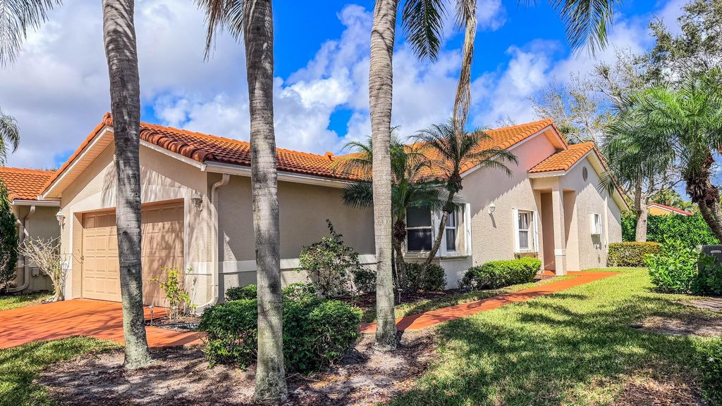 Photo of 33 Sausalito Drive, Boynton Beach, FL 33436 (MLS # R11168654)