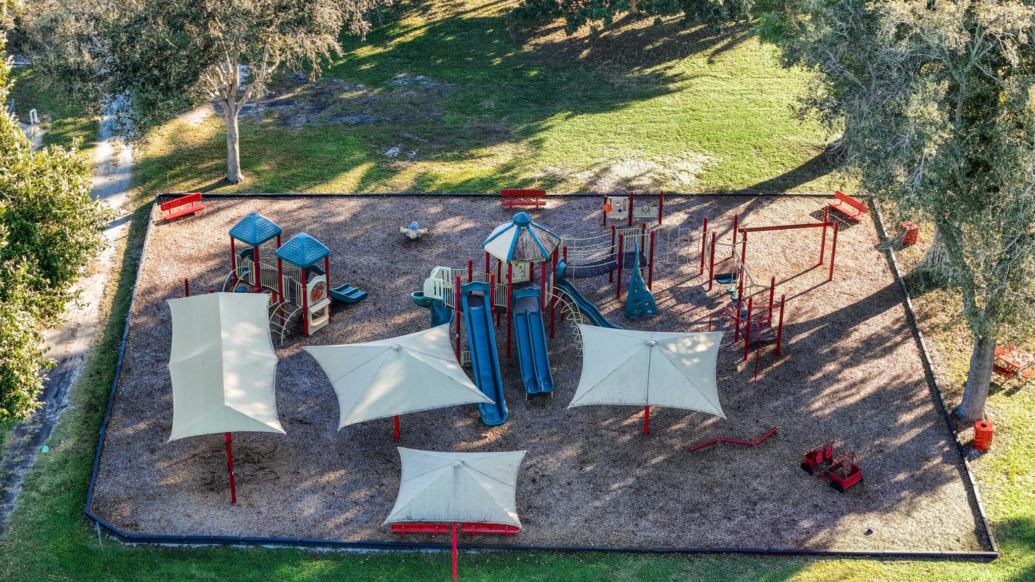 BOCA RATON BATH & TENNIS - Residential