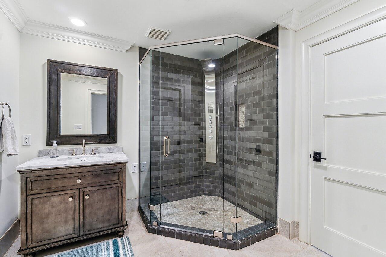 BOCA RATON BATH & TENNIS - Residential