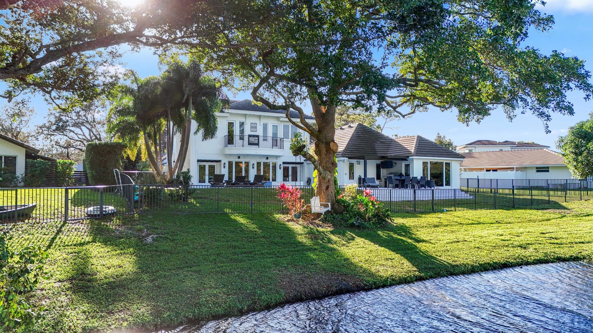 BOCA RATON BATH & TENNIS - Residential