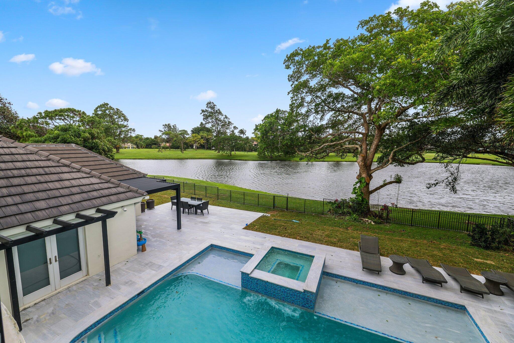 BOCA RATON BATH & TENNIS - Residential