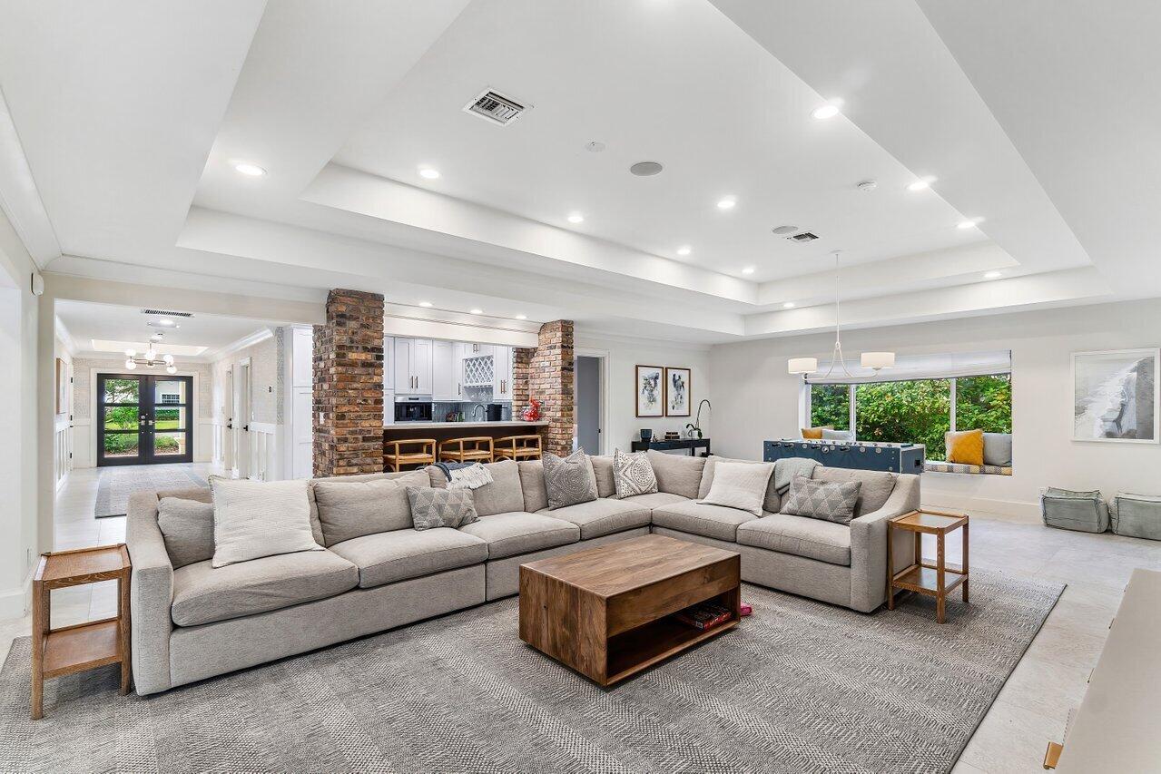 BOCA RATON BATH & TENNIS - Residential