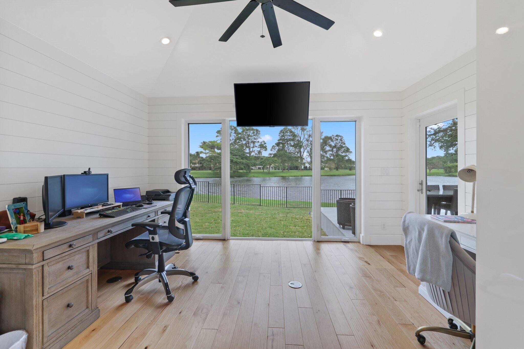 BOCA RATON BATH & TENNIS - Residential