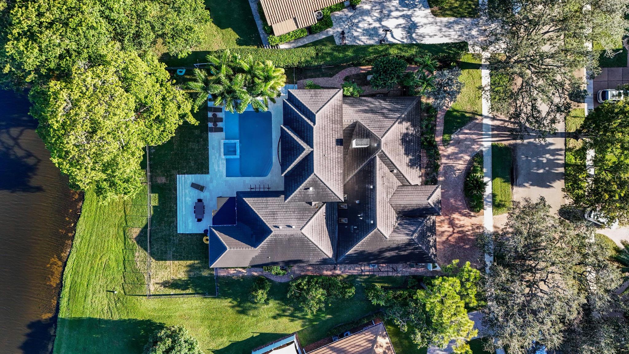 BOCA RATON BATH & TENNIS - Residential