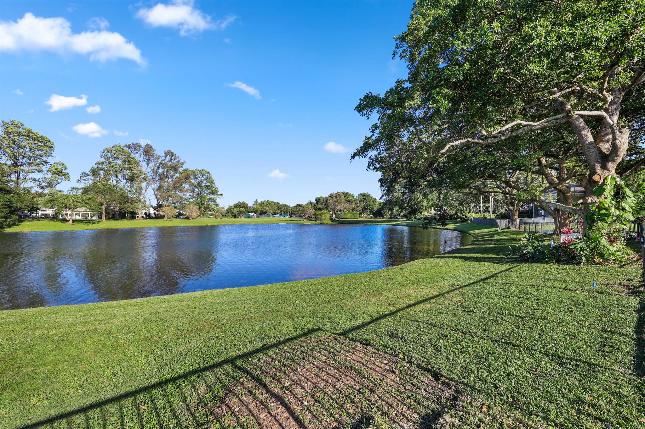 BOCA RATON BATH & TENNIS - Residential