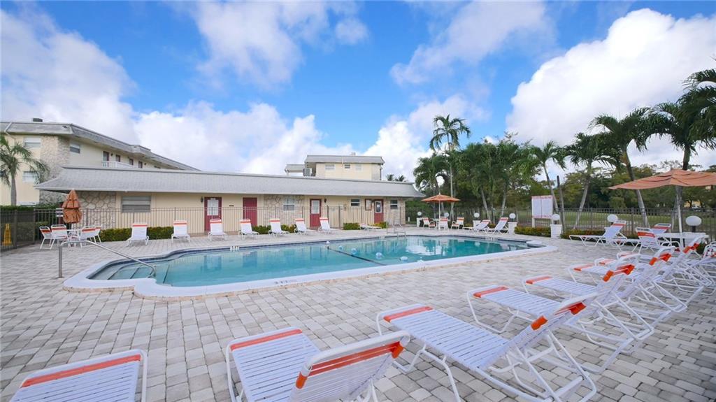 LAUDERHILL EAST - Residential