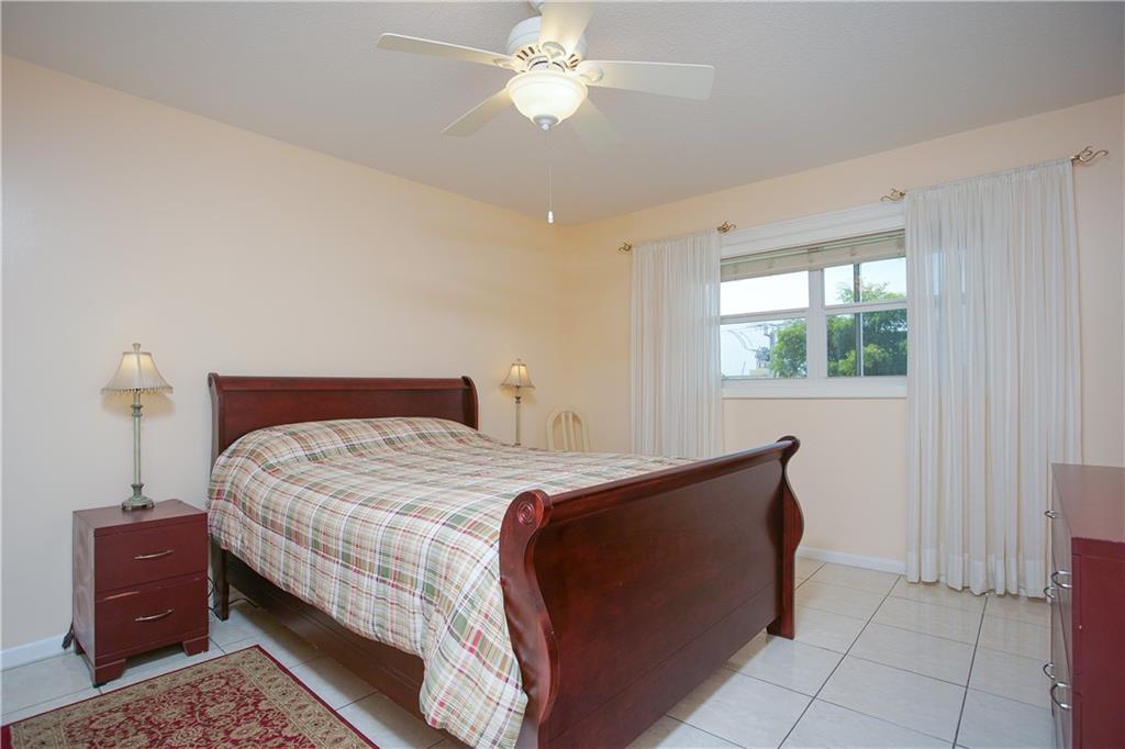 LAUDERHILL EAST - Residential